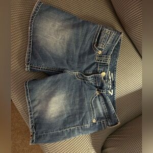 Women’s Jean shorts